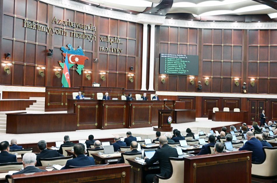 Milli Məclisin plenar iclasında bir sıra qanun layihələri qəbul edilib YENİLƏNİB